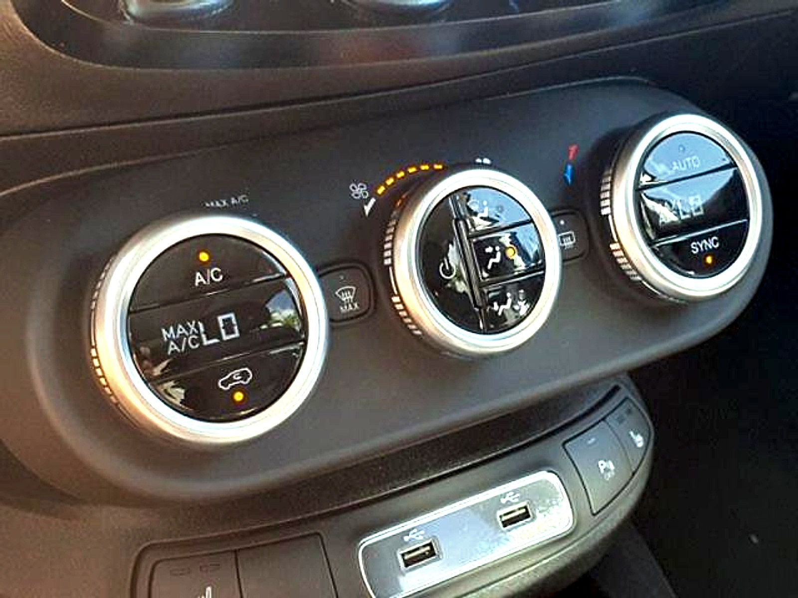 Used 2023 FIAT 500X Sport w/ Technology Group AWD/4WD image 15