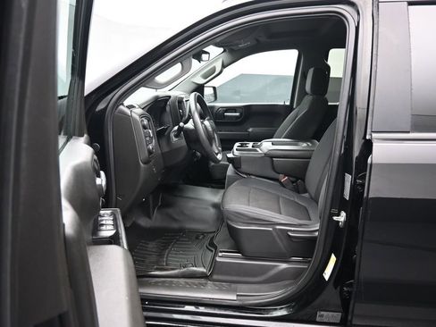 Used 2019 Chevrolet Silverado 1500 Custom Trail Boss w/ Custom Convenience Package AWD/4WD image 11