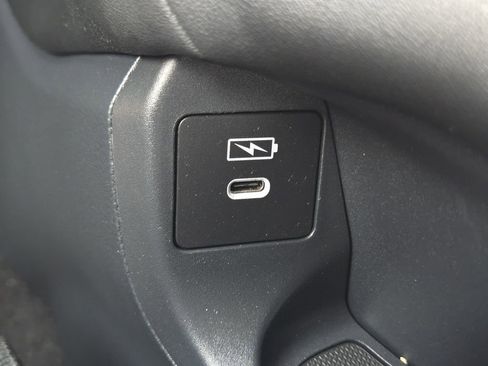 Used 2025 Honda HR-V LX image 28