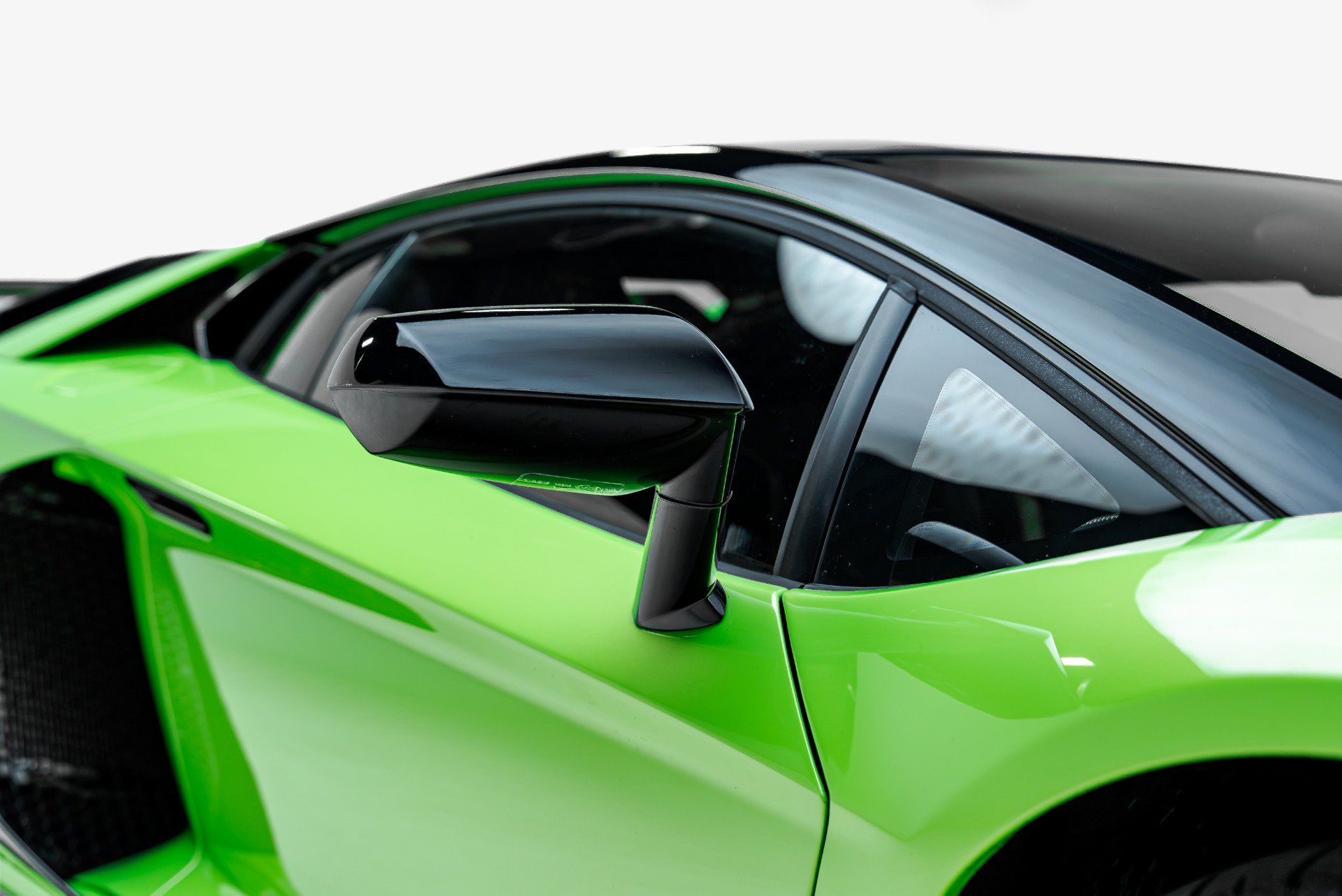 Used 2019 Lamborghini Aventador SVJ AWD/4WD image 46