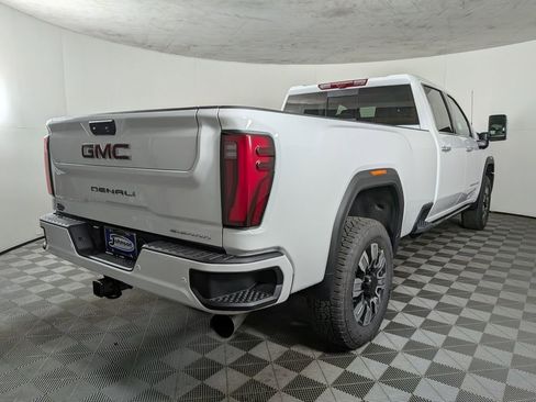 New 2025 GMC Sierra 3500 Denali w/ Denali Reserve Package image 7