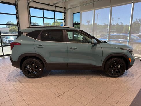 New 2026 Kia Seltos EX image 6