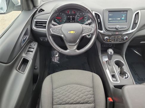 Used 2018 Chevrolet Equinox LT image 13