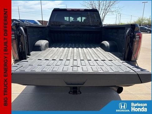 Used 2024 GMC Sierra 2500 AT4 w/ AT4 Premium Plus Package AWD/4WD image 21