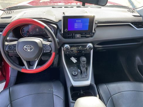 Used 2024 Toyota RAV4 XLE w/ Convenience Package image 15