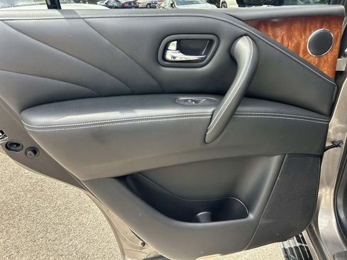 Used 2017 INFINITI QX80 2WD w/ Deluxe Technology Package image 23