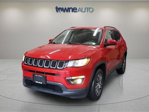 Used 2017 Jeep Compass Latitude w/ Popular Equipment Group image 3