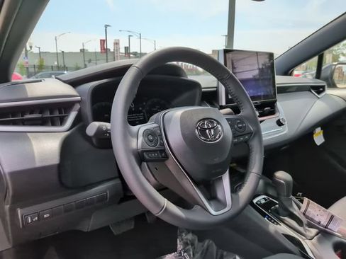 Used 2026 Toyota Corolla SE w/ SE Package FWD image 24