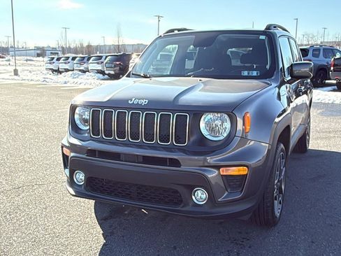 Used 2019 Jeep Renegade Latitude w/ Cold Weather Group image 15