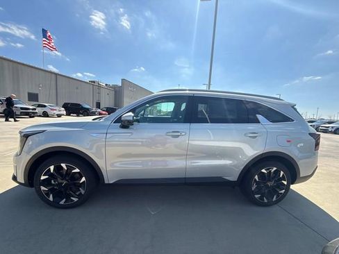 New 2026 Kia Sorento EX w/ EX Premium Package FWD image 5