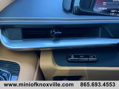 Used 2021 Chevrolet Corvette Stingray Premium Conv w/ Z51 Performance Package RWD image 17