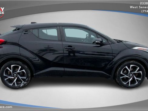 Used 2018 Toyota C-HR XLE image 4