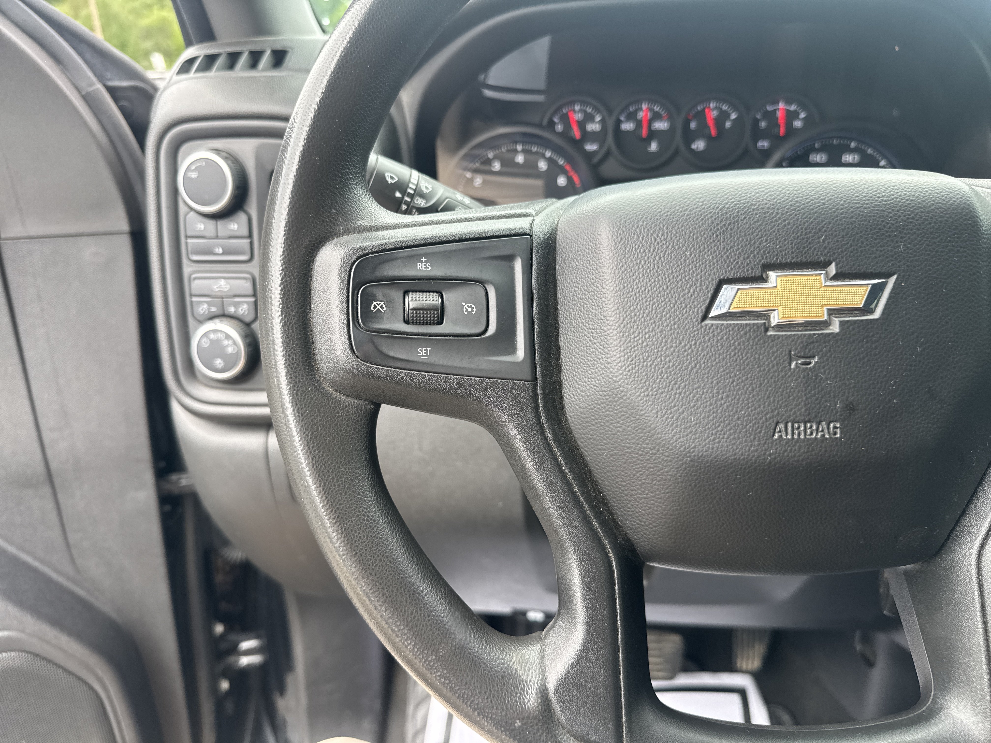 Used 2023 Chevrolet Silverado 2500 Custom w/ Custom Convenience Package AWD/4WD image 18