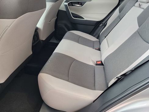 Used 2025 Toyota RAV4 XLE w/ Convenience Package FWD image 14