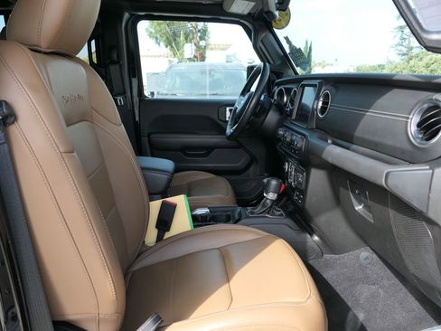 Used 2022 Jeep Wrangler Unlimited Sahara w/ Cold Weather Group image 23