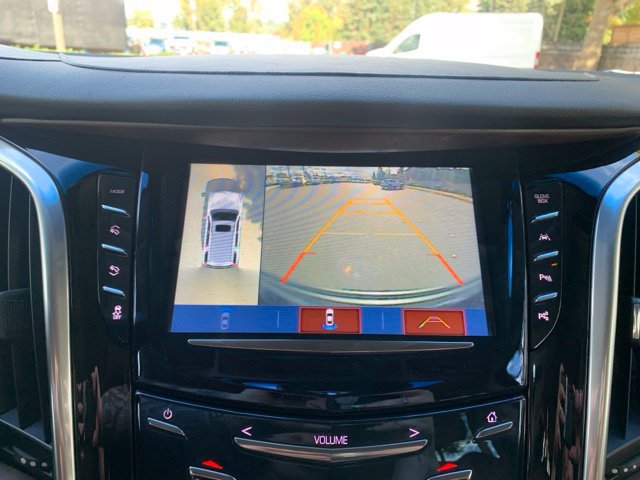 Used 2019 Cadillac Escalade Premium Luxury w/ Escalade Sport Edition AWD/4WD image 23