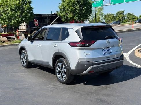 Used 2023 Nissan Rogue SV AWD/4WD image 3