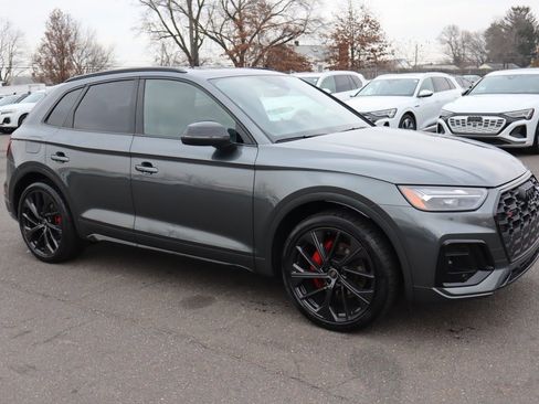 Used 2025 Audi SQ5 Premium Plus w/ Premium Plus Package image 3