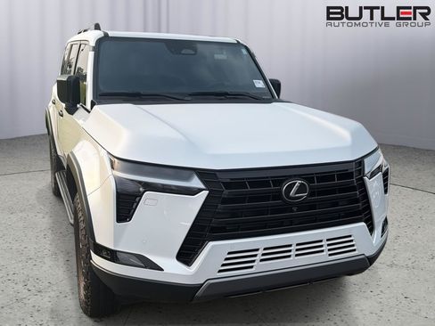 Used 2025 Lexus GX 550 AWD/4WD image 5