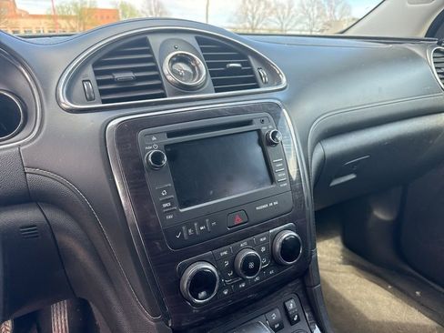 Used 2017 Buick Enclave Leather w/ Trailering Package image 8