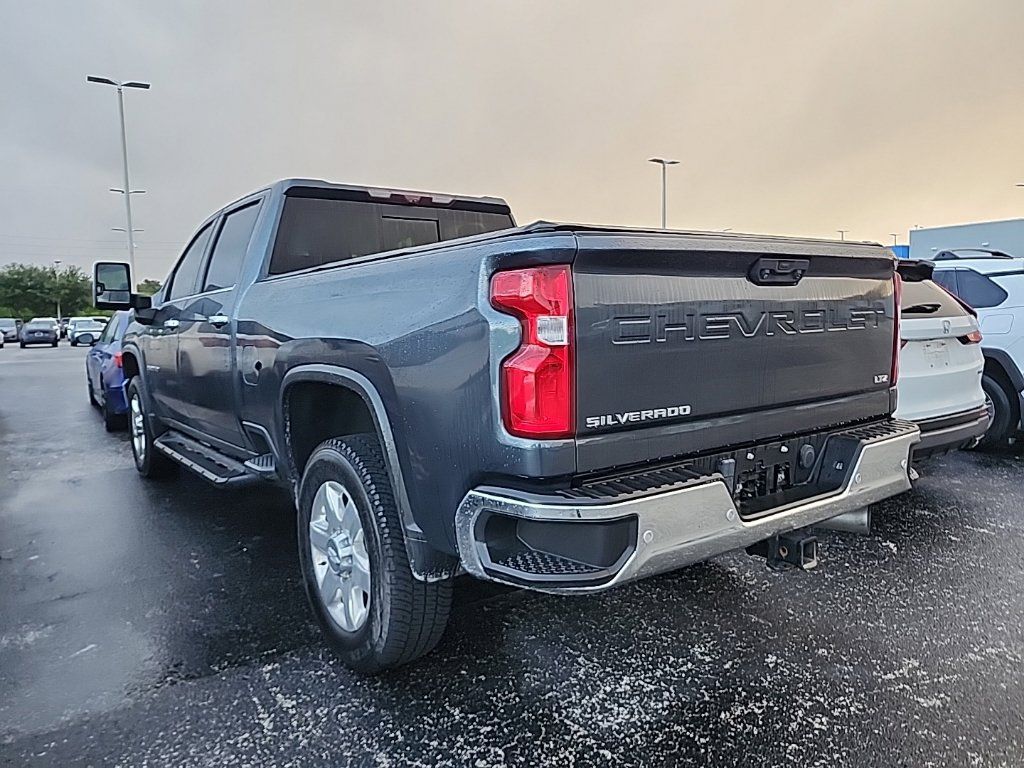 Used 2020 Chevrolet Silverado 2500 LTZ w/ LTZ Premium Package AWD/4WD image 5