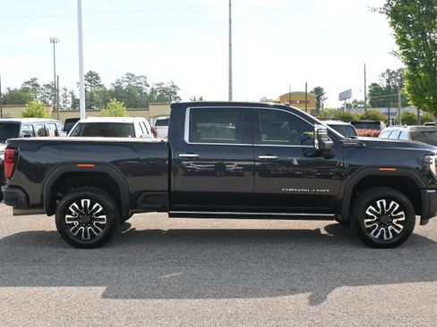 Used 2024 GMC Sierra 2500 Denali Ultimate w/ Max Trailering Package AWD/4WD image 11