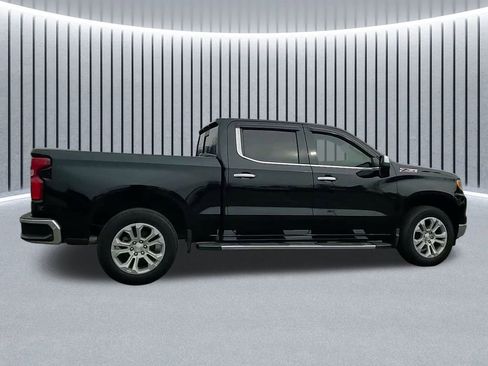 Used 2022 Chevrolet Silverado 1500 LTZ w/ LTZ Premium Package image 7