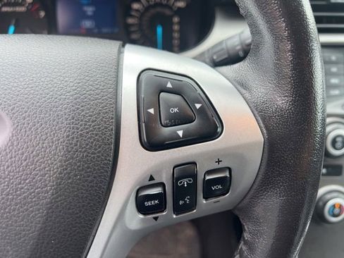 Used 2014 Ford Edge SEL AWD/4WD image 25