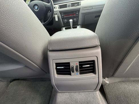 Used 2011 BMW 328i Sedan RWD image 19