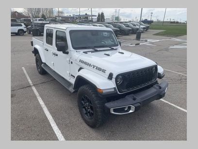 Used 2025 Jeep Gladiator Sport
