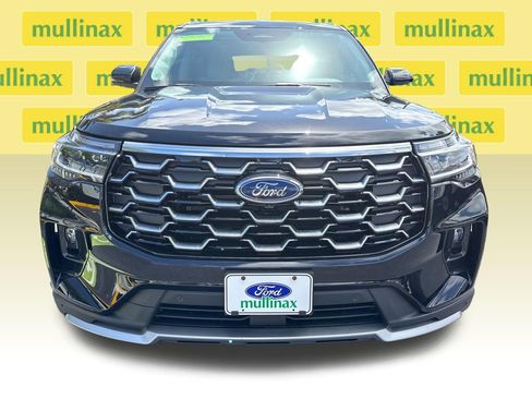 New 2026 Ford Explorer Platinum w/ LUX Leather Package image 11