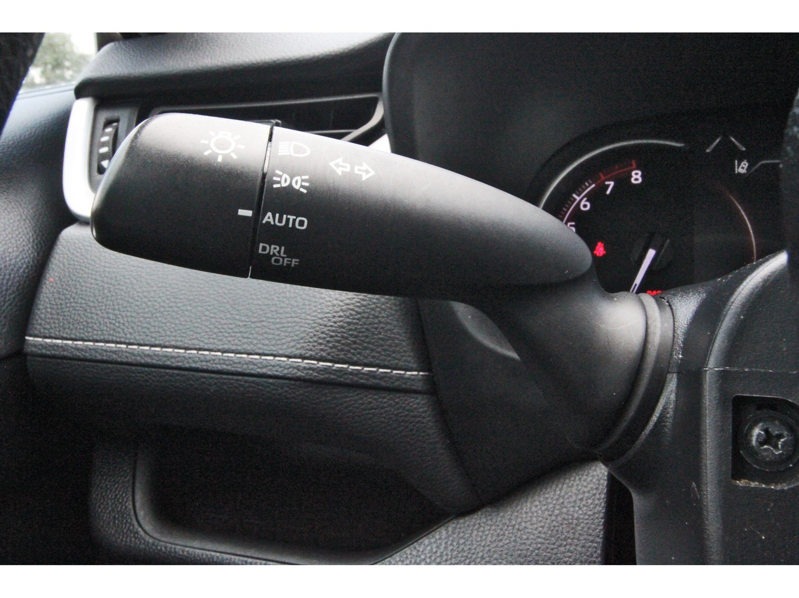 Used 2023 Toyota RAV4 XLE w/ Convenience Package FWD image 21