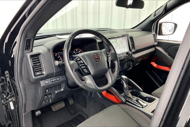 Used 2023 Nissan Frontier PRO-4X w/ Technology Package AWD/4WD image 16