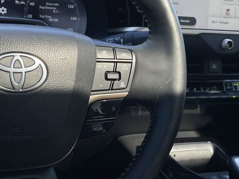 Used 2025 Toyota Crown Platinum image 16