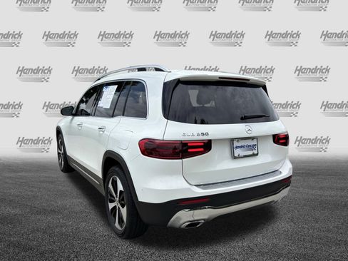 Used 2024 Mercedes-Benz GLB 250 image 8
