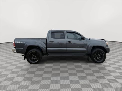 Used 2015 Toyota Tacoma 4x4 Double Cab w/ TRD Off-Road Package image 7