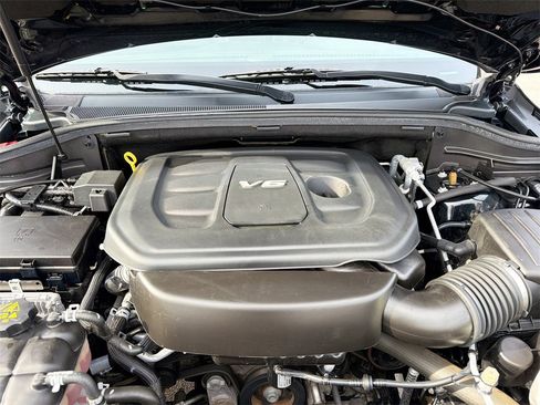 Used 2019 Jeep Grand Cherokee Overland w/ Jeep Active Safety Group image 31