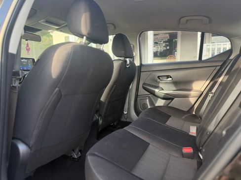 Used 2023 Nissan Sentra SV FWD image 11