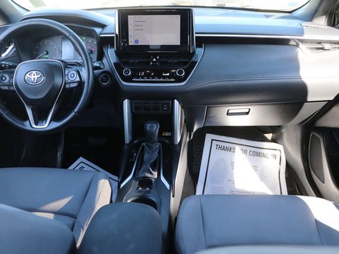 Used 2023 Toyota Corolla Cross AWD Hybrid image 16
