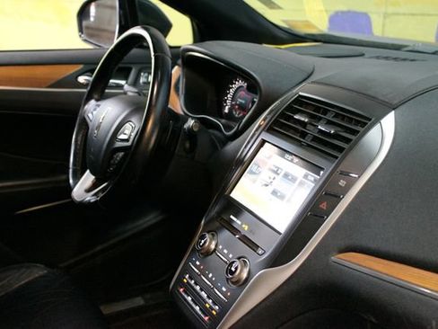 Used 2017 Lincoln MKC Select AWD/4WD image 12