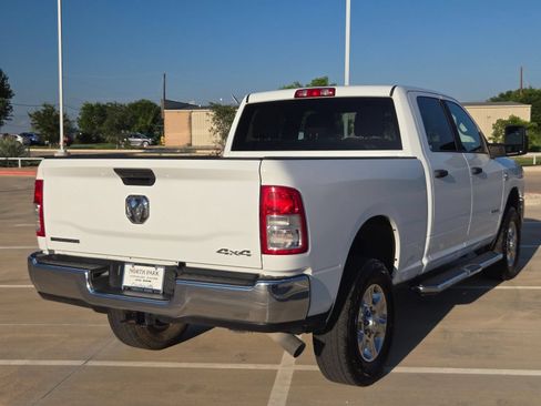 Used 2024 RAM 2500 Big Horn AWD/4WD image 3