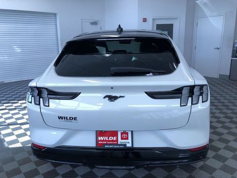 Used 2021 Ford Mustang Mach-E Premium image 14