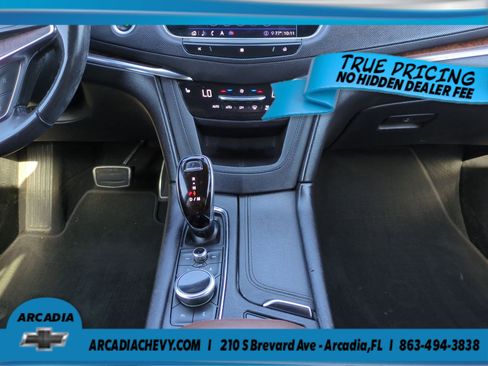 Certified 2020 Cadillac XT5 Sportv w/ LPO, Floor Liner Package AWD/4WD image 18