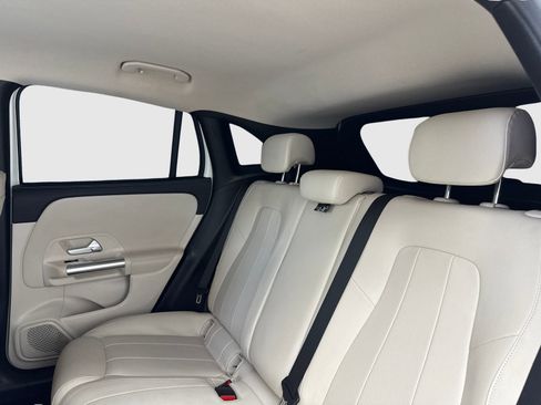 Used 2021 Mercedes-Benz GLA 250 image 36