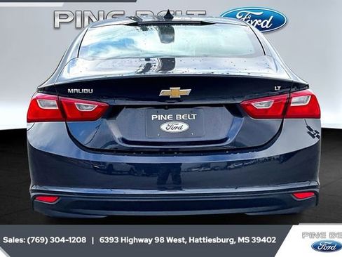 Used 2023 Chevrolet Malibu LT image 4