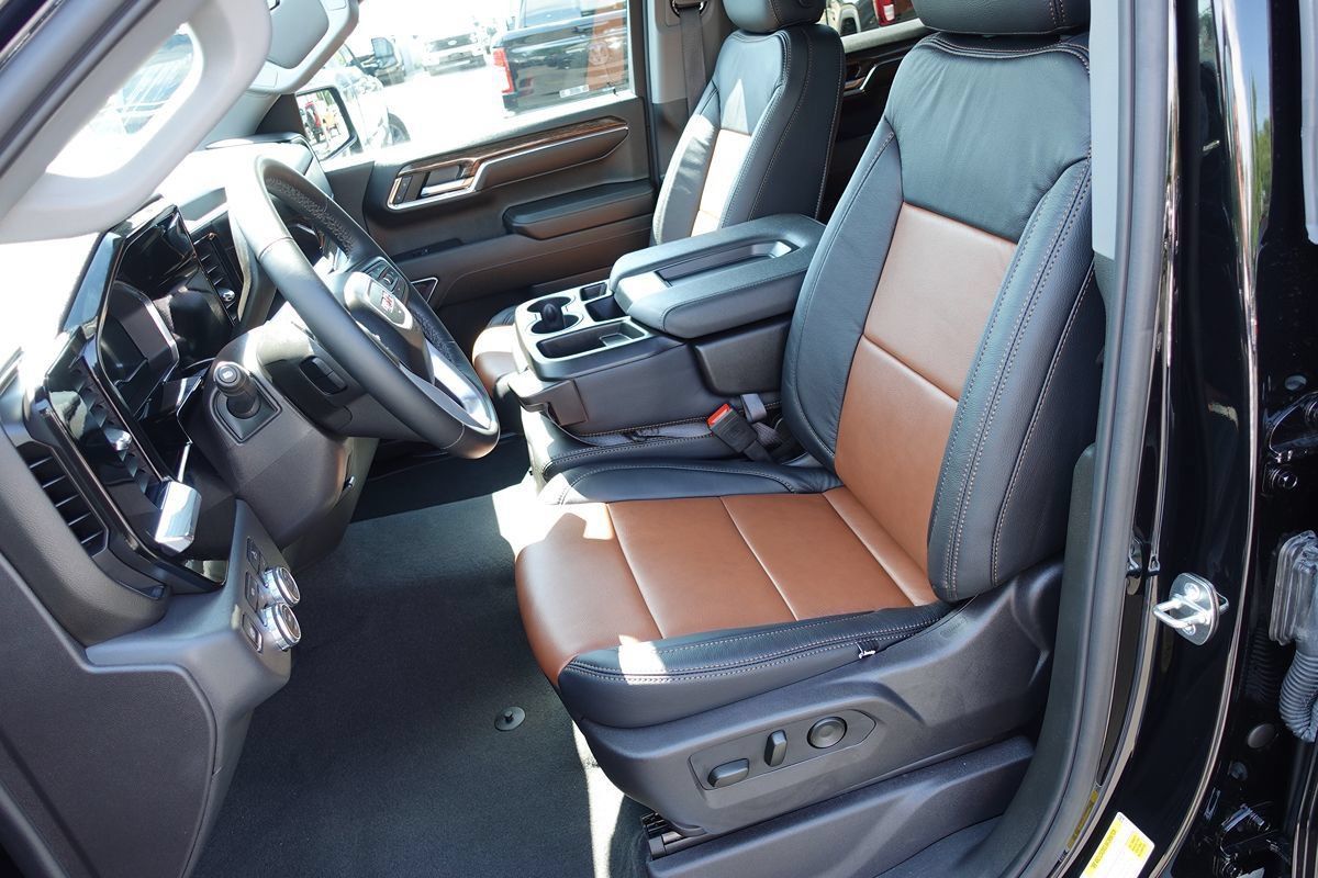 Used 2024 GMC Sierra 1500 Elevation AWD/4WD image 18