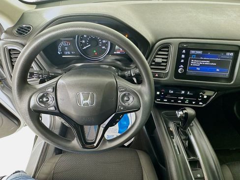 Used 2022 Honda HR-V EX image 12