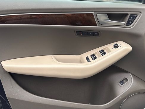 Used 2011 Audi Q5 2.0T Premium Plus image 44