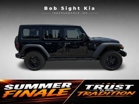 Used 2024 Jeep Wrangler Unlimited Sport AWD/4WD image 16
