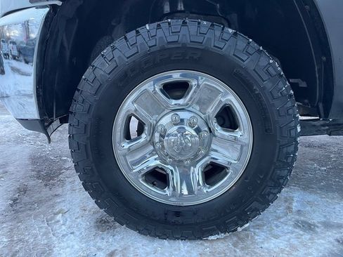 Used 2017 RAM 2500 SLT image 28